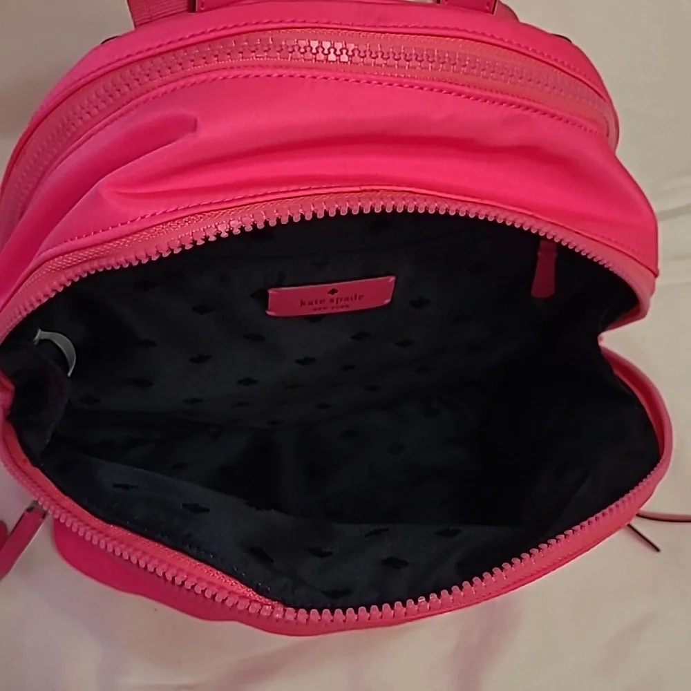 Backpack - Picture 5 of 8